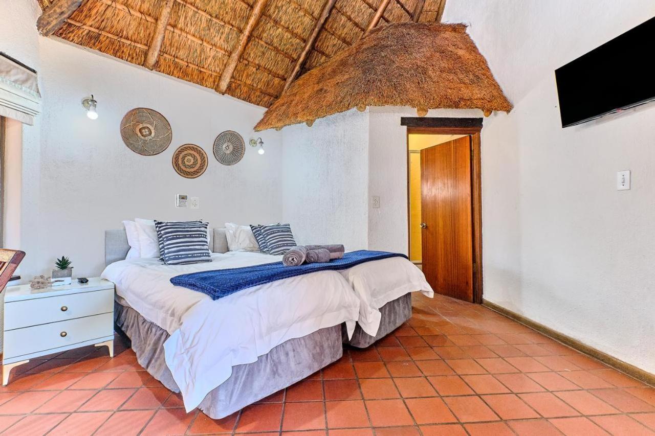 Thula-Thula Private Game Lodge Mabalingwe Bela-Bela Exterior foto